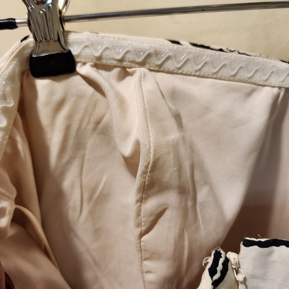 The Limited Black and Ivory Strapples Dress with Pockets size 6 - Picture 8 of 12